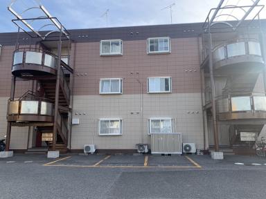 外壁をガイソーフッ素塗料で塗装しました。